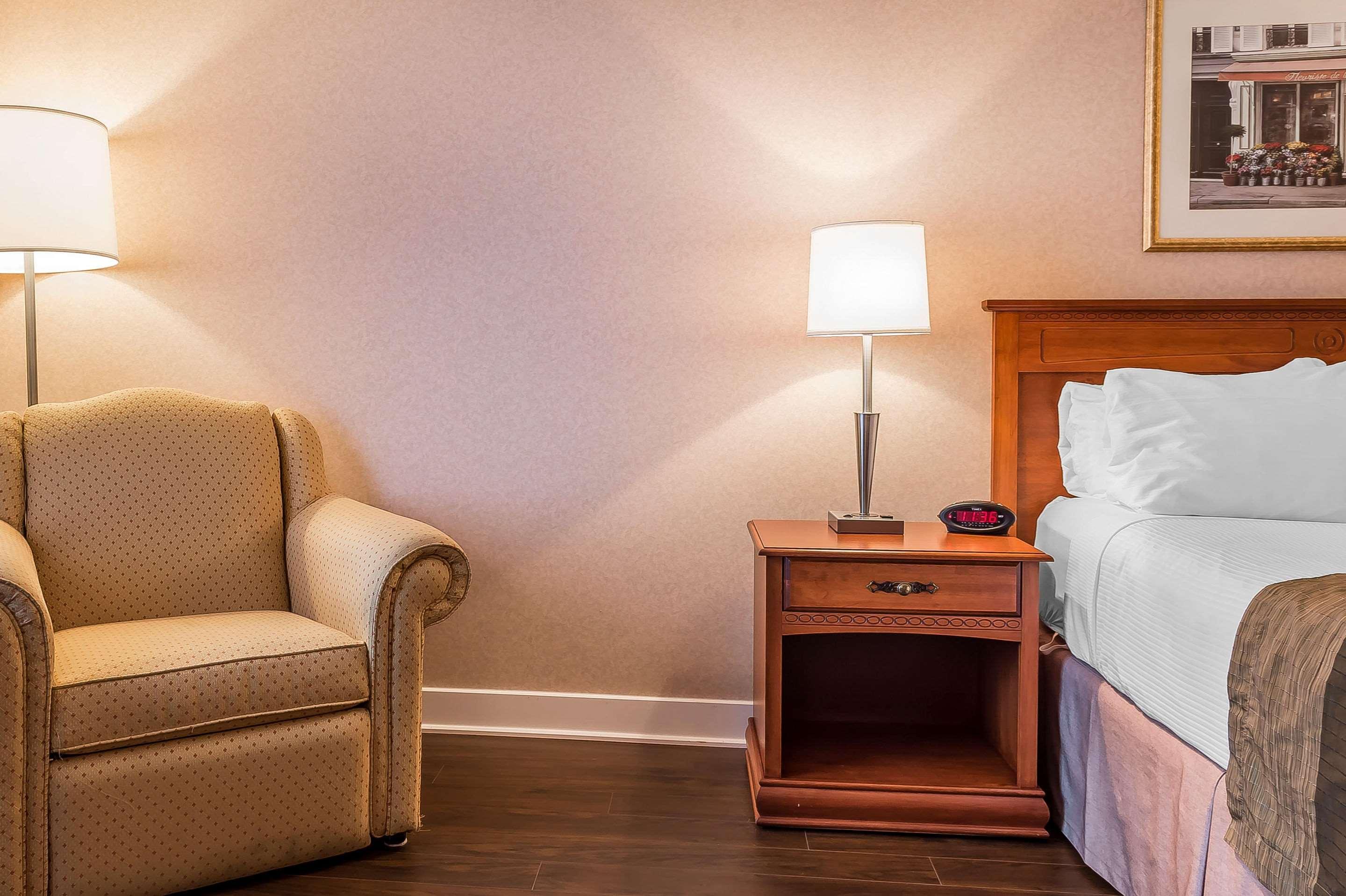 Quality Inn & Suites Hawkesbury Εξωτερικό φωτογραφία