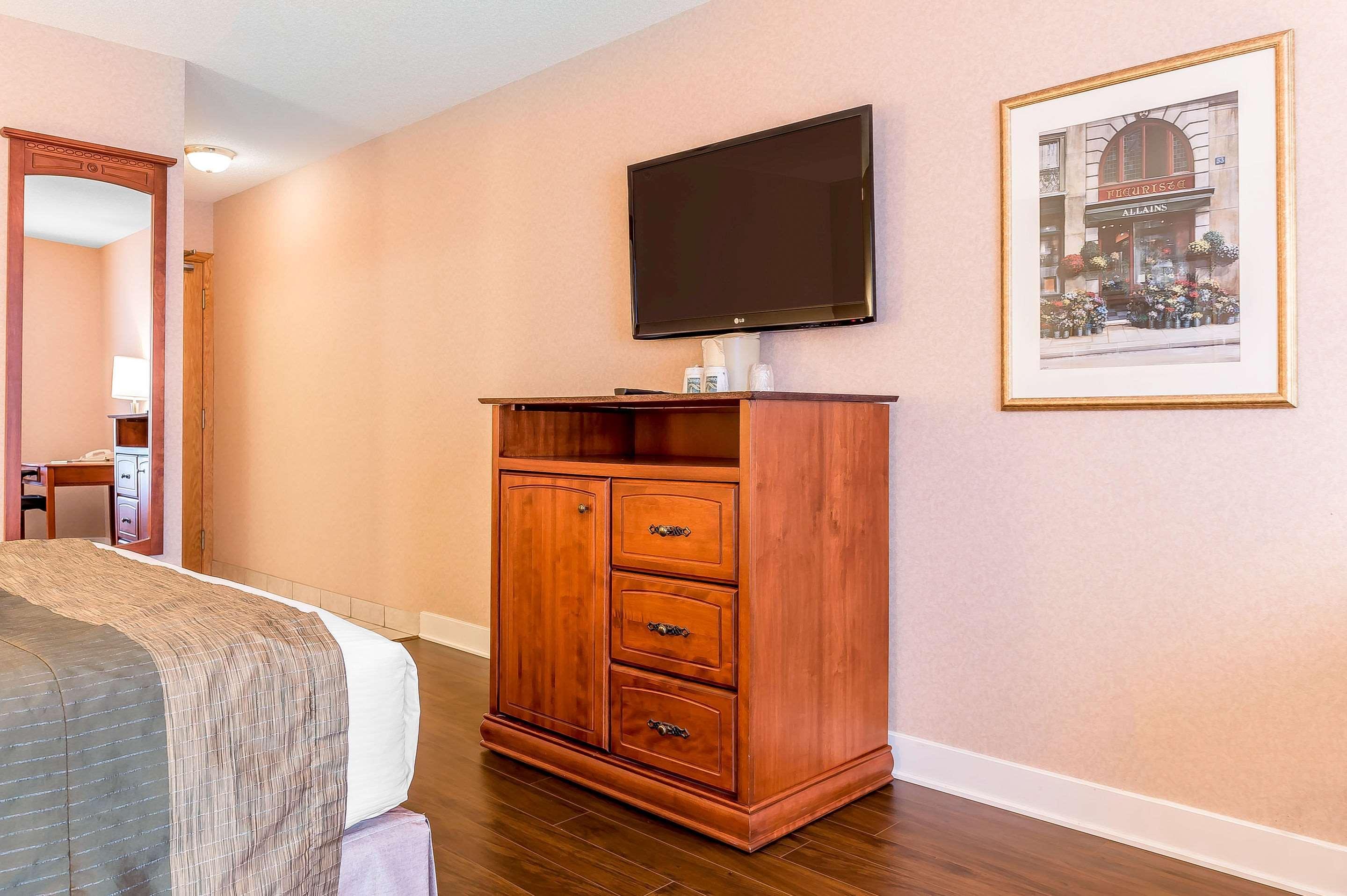 Quality Inn & Suites Hawkesbury Εξωτερικό φωτογραφία