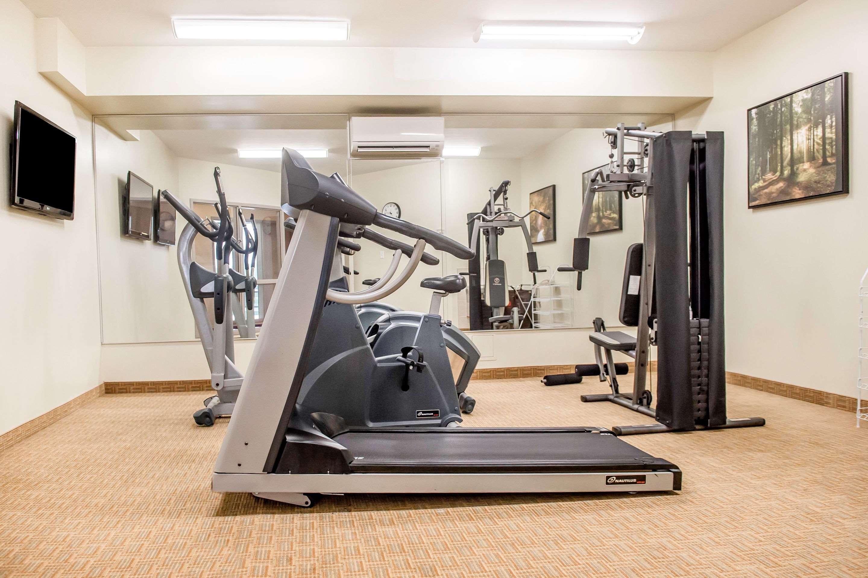 Quality Inn & Suites Hawkesbury Εξωτερικό φωτογραφία