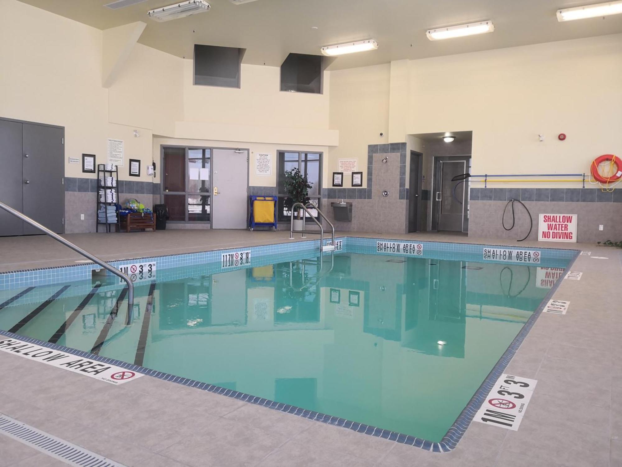 Quality Inn & Suites Hawkesbury Εξωτερικό φωτογραφία