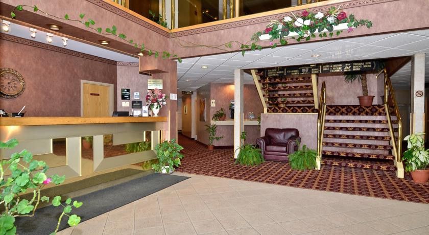 Quality Inn & Suites Hawkesbury Εξωτερικό φωτογραφία