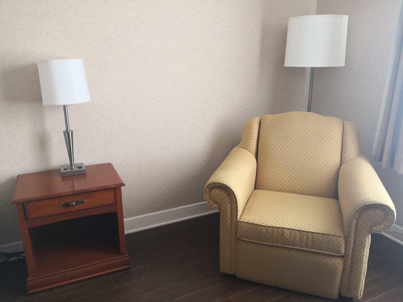 Quality Inn & Suites Hawkesbury Εξωτερικό φωτογραφία